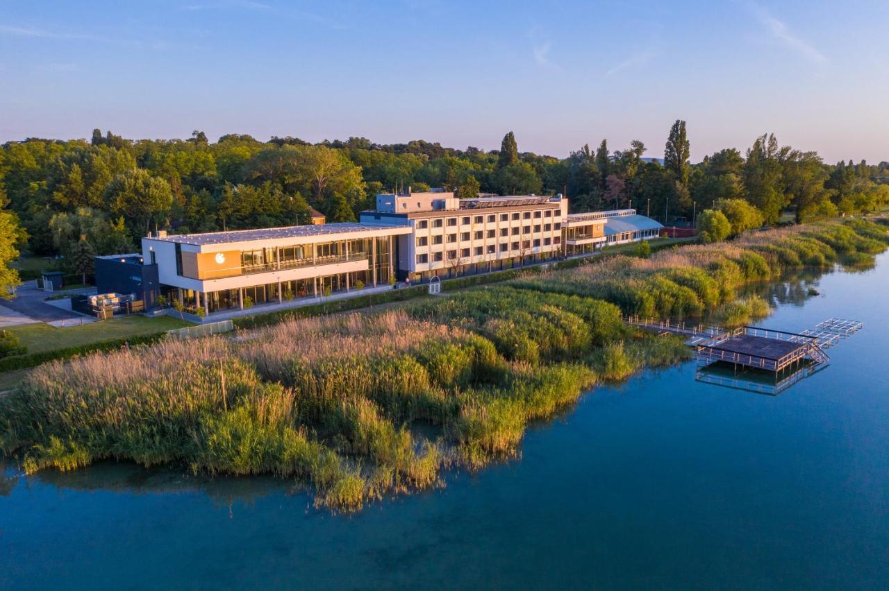 Hotel Otp Balatonszárszó Exterior foto